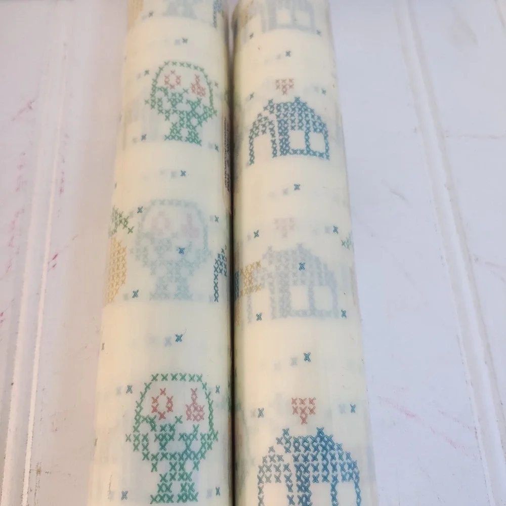2 Vtg Rubbermaid Shelf Liner Rolls 1.67 Yds X 20